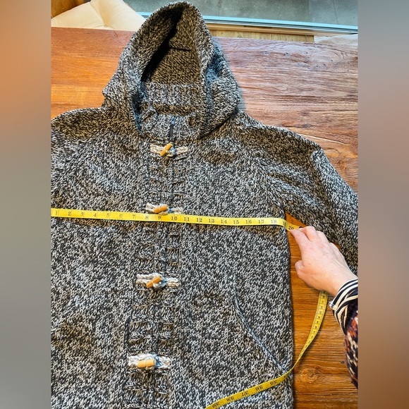 Wool Toggle Hoody, made with Donegal Yarns. Medium, NWOT - Picture 7 of 11